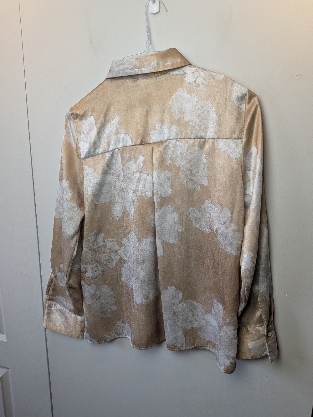ZARA Women Blouse Beige And White Size XS Loose Fit Elegant Glossy Texture - Picture 10 of 13